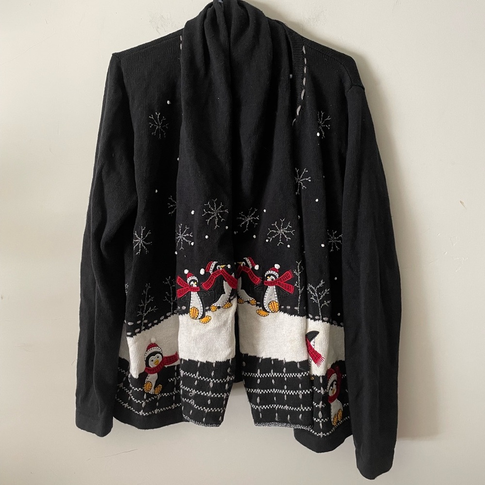 WHITE STAG button up sweater with scarf attached. Snow, penguins in hats